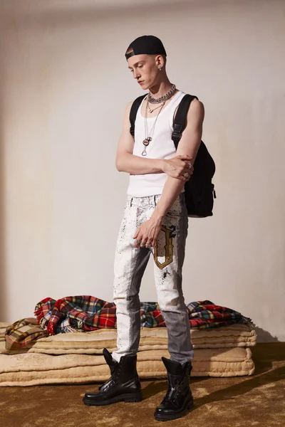 Look 43